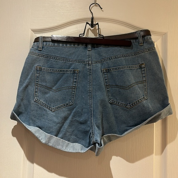 Short - Picture 2 of 2